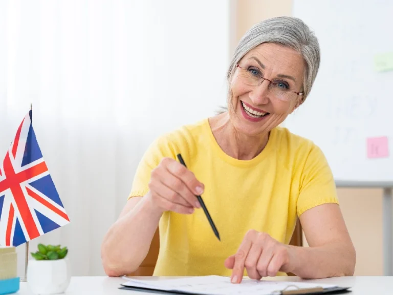 aprender inglés para mayores Beneficios de aprender inglés para mayores