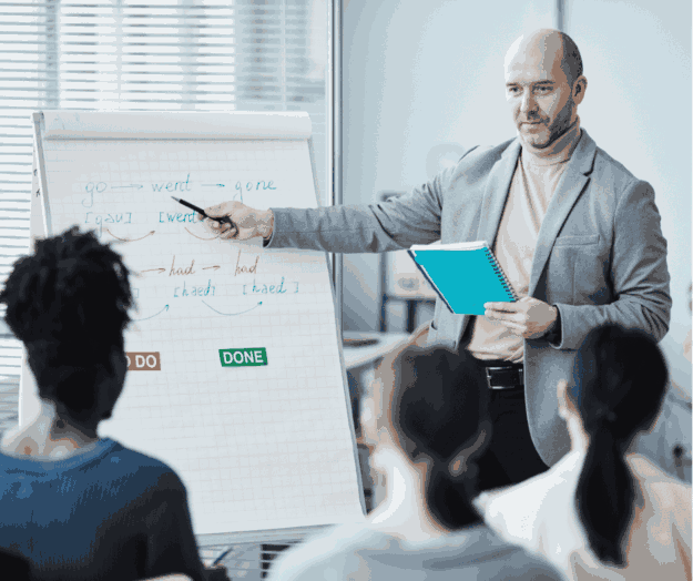 ingles para adultos como perder el miedo a hablar trabajadores recibiendo clases de inglés para adultos